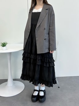 「アイテム（テーラードジャケット、グレー系）」を使った、senさん（レディース・164cm）の秋コーディネート