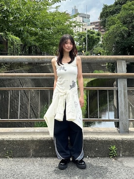 「Knuth Marf（クヌースマーフ）のembroidered shirt(unisex)（シャツ/ブラウス、ホワイト系）」を使った、Knuth Marfさん（レディース・159cm）の夏コーディネート
