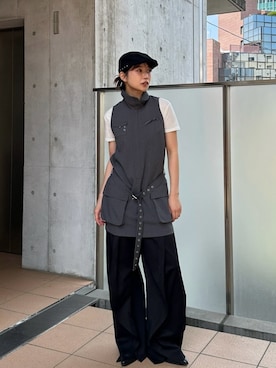 「Knuth Marf（クヌースマーフ）のslit deformed pants(unisex)（その他パンツ、ブラック系）」を使った、Knuth Marfさん（レディース・159cm）の夏コーディネート