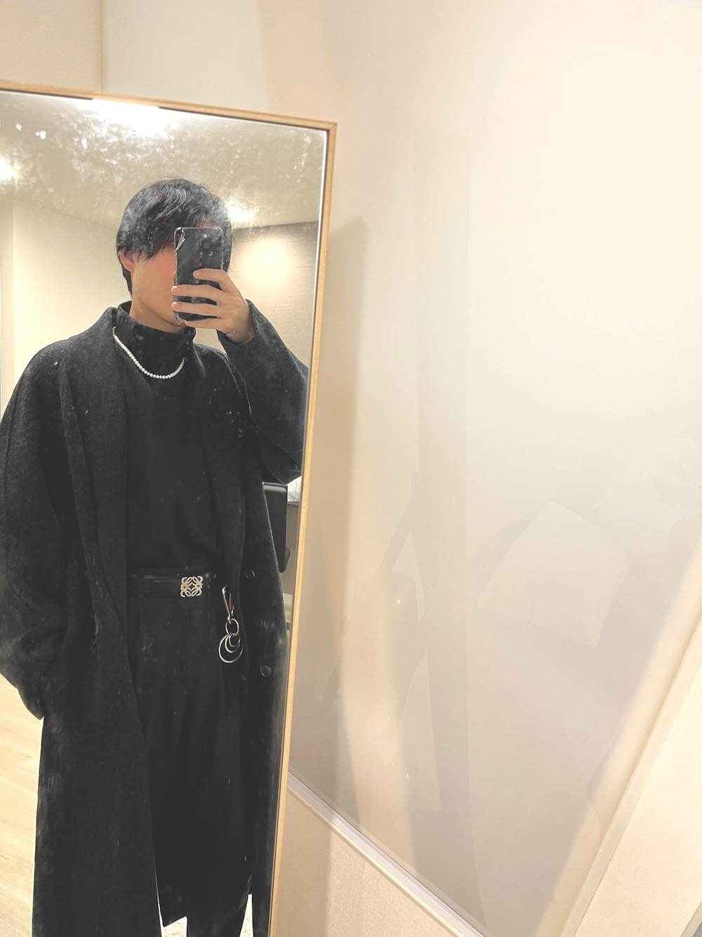 「クリスマスに着たい服、きれいめカジュアル、カジュアルコーデ、プチプラ、プチプラコーデ、デート、デートコーデ、ユニクロ、UNIQLO、GU、GUコーデ、remer、LOEWE、LIDnM、adrer」｜「GUのアイテム（Tシャツ/カットソー、ブラック系）」を使った、yuuukeyさん（メンズ・164cm）の冬コーディネートの1枚目の写真