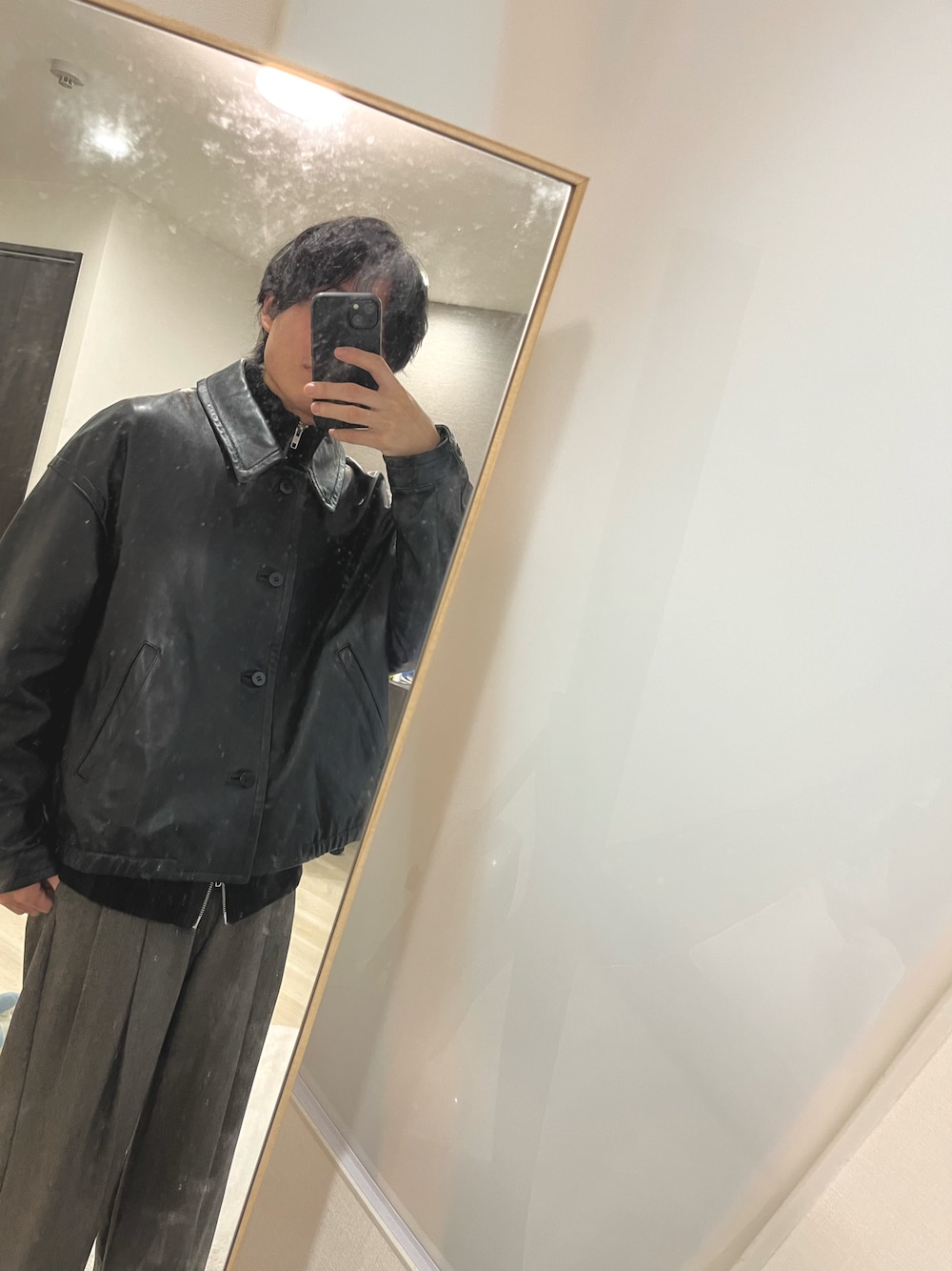 「デート、デートスタイル（MEN）、プチプラ、プチプラコーデ、ファッションを楽しもう、remer、GU、GUコーデ、大人カジュアル、LIDnM、冬コーデ、秋コーデ、秋冬コーデ、シンプルコーデ、カジュアルコーデ」｜「remerのloose double tuck wide PT / ルーズダブルタックワイドパンツ22AW（その他パンツ、ベージュ系）」を使った、yuuukeyさん（メンズ・164cm）の秋コーディネートの1枚目の写真