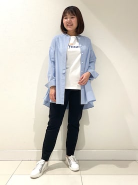 「黒パンツ」｜「アイテム（チュニック）」を使った、YUUKIさん（レディース・157cm）の春コーディネート