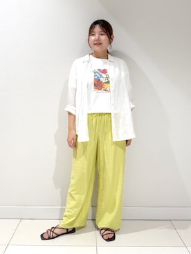 「INDIVI（インディヴィ）の【毎年人気！／フレンチリネン】ベーシックシャツ（シャツ/ブラウス、ホワイト系）」を使った、YUUKIさん（レディース・157cm）の夏コーディネート