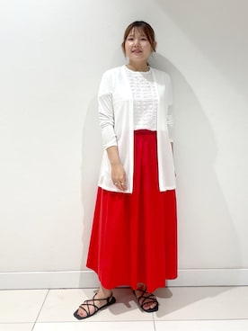「INDIVI（インディヴィ）の【UVケア／接触冷感】ベーシック着流しカーディガン（カーディガン/ボレロ、ホワイト系）」を使った、YUUKIさん（レディース・157cm）の夏コーディネート