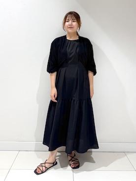 「INDIVI（インディヴィ）の【軽く羽織れる】ボレロカーディガン（カーディガン/ボレロ、ブラック系）」を使った、YUUKIさん（レディース・157cm）の夏コーディネート