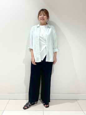 「INDIVI（インディヴィ）の【毎年人気！／フレンチリネン】ベーシックシャツ（シャツ/ブラウス、グリーン系）」を使った、YUUKIさん（レディース・157cm）の夏コーディネート