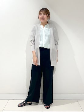 「INDIVI（インディヴィ）の【洗える／和紙混素材】ドライタッチニットカーディガン（カーディガン/ボレロ、グレー系）」を使った、YUUKIさん（レディース・157cm）の夏コーディネート