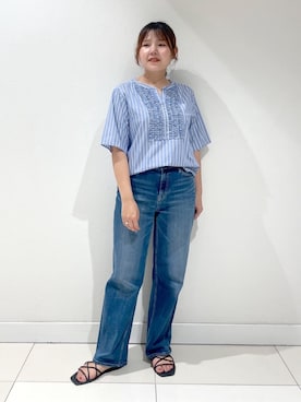 「INDIVI（インディヴィ）の【洗える】胸元タックフリルブラウス（シャツ/ブラウス、ブルー系）」を使った、YUUKIさん（レディース・157cm）の夏コーディネート