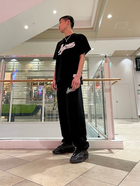 「AVIREX（アヴィレックス）のアイテム（スウェットパンツ）」を使った、RENさん（メンズ・181cm）の春コーディネート