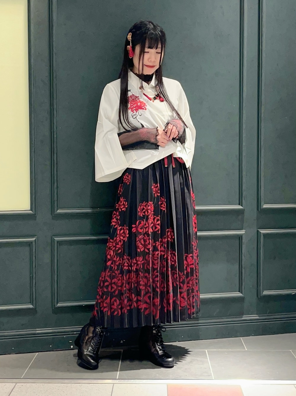 「axes femme、和装、和服、和柄、彼岸花、黒、和モード、着物コーデ、着物、シアー、シアートップス、ジャンスカ、花柄、羽織り、レディースファッション」｜「axes femmeの彼岸花かんざし（チャーム、ゴールド系）」を使った、ぁゅゅさん（レディース・154cm）の夏コーディネートの1枚目の写真