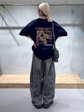 「PAGEBOY（ページボーイ）の＜まるでデニム見え！/紫外線カット/接触冷感＞マルデニコクーンパンツ（デニムパンツ、ブラック系）」を使った、Miyunさん（レディース・156cm）の春コーディネート