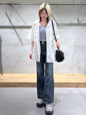 「PAGEBOY（ページボーイ）のスリムレッグフレアデニム（デニムパンツ、ブルー系）」を使った、Miyunさん（レディース・156cm）の春コーディネート