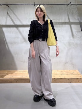 「PAGEBOY（ページボーイ）のプラットチャンキースニーカー（スニーカー、ブラック系）」を使った、Miyunさん（レディース・156cm）の春コーディネート