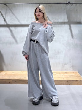 「PAGEBOY（ページボーイ）のサイドタックルーズウラケパンツ/イージーパンツ【4color・2size】（スウェットパンツ）」を使った、Miyunさん（レディース・157cm）の秋コーディネート