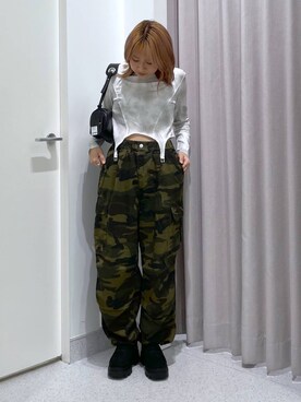 「FOREVER 21（フォーエバー トゥエンティーワン）のアイテム（カーゴパンツ）」を使った、rikopin1209さん（レディース・153cm）の秋コーディネート