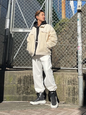 「アイテム（テーラードジャケット、ホワイト系）」を使った、keigoyamazakiさん（メンズ・173cm）の秋コーディネート