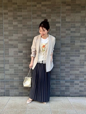 「ヘアアレンジ」｜「アイテム（その他アウター）」を使った、hinaさん（レディース・155cm）の春コーディネート