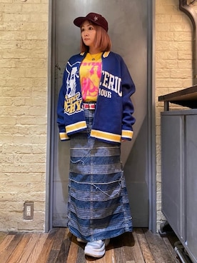 デニムスカートを使った「アメカジ」の人気ファッションコーディネート  