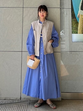 「アイテム（ワンピース、ブルー系）」を使った、安孫子さん（レディース・155cm）の春コーディネート