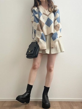 「VIVID LADY（ビビッドレディー）のアイテム」を使った、Ada.さん（レディース・155cm）の秋コーディネート