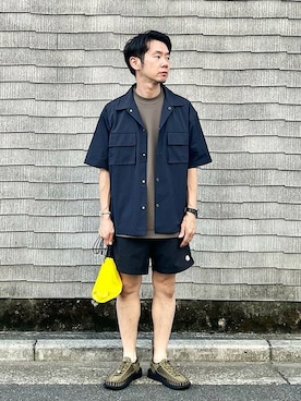 「SKY（スカイ）のアイテム」を使った、野間さん（メンズ・164cm）の夏コーディネート