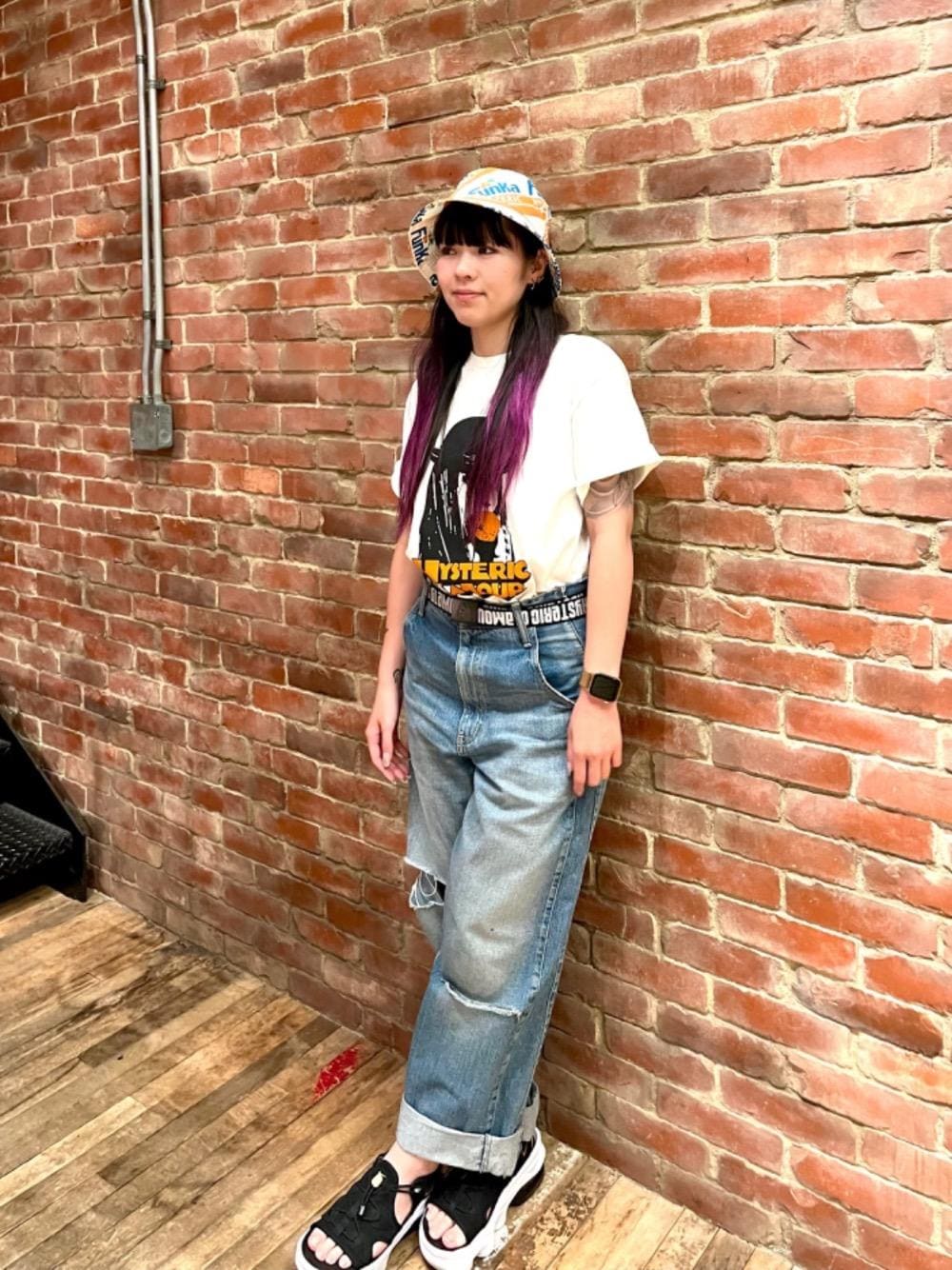 HYSTERIC GLAMOUR（ヒステリックグラマー）の「HYS PLUS Tシャツ