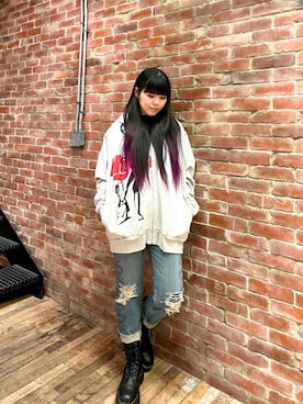 「HYSTERIC GLAMOUR（ヒステリックグラマー）のSNAKE LOOP 8分丈クラッシュデニムパンツ（デニムパンツ）」を使った、mtkさん（レディース・159cm）の冬コーディネート