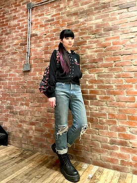 「HYSTERIC GLAMOUR（ヒステリックグラマー）のSNAKE LOOP 8分丈クラッシュデニムパンツ（デニムパンツ）」を使った、mtkさん（レディース・159cm）の春コーディネート
