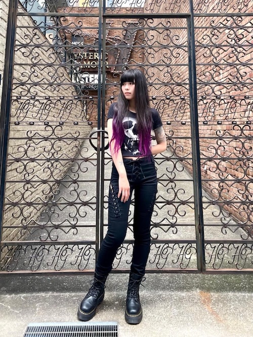 スカルベリーチビTシャツ・ブラック　ヒステリックグラマー HYSTERIC GLAMOUR（ヒステリックグラマー）の「SKULL BERRY