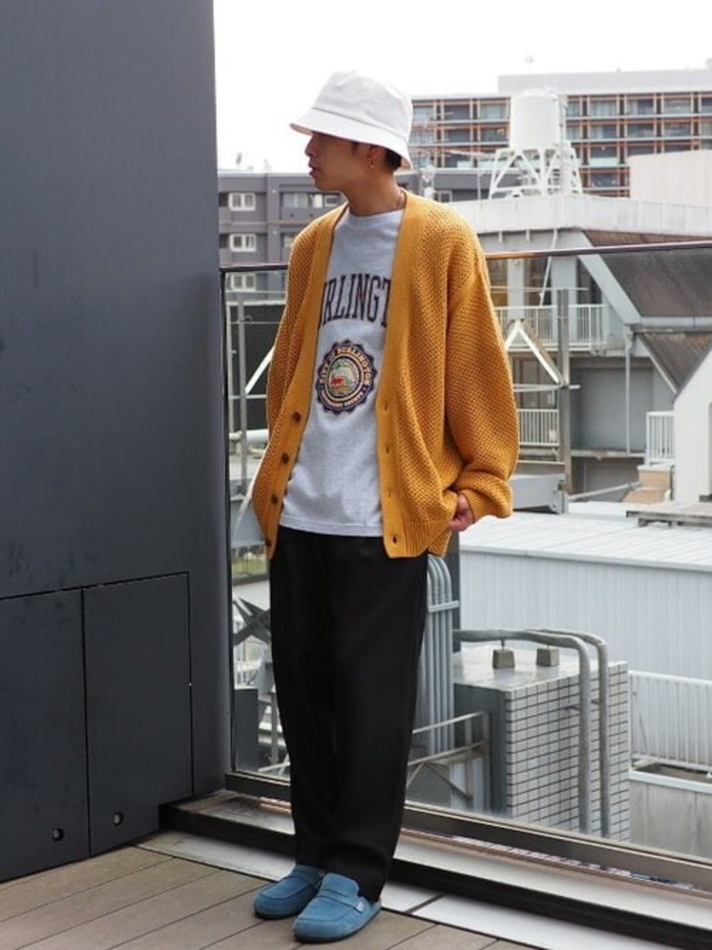 「BeAMS DOTの【WEB限定】BeAMS DOT / メッシュカーディガン（ニット/セーター、イエロー系）」を使った、BeAMS DOTさん（メンズ・170cm）の春コーディネートの1枚目の写真