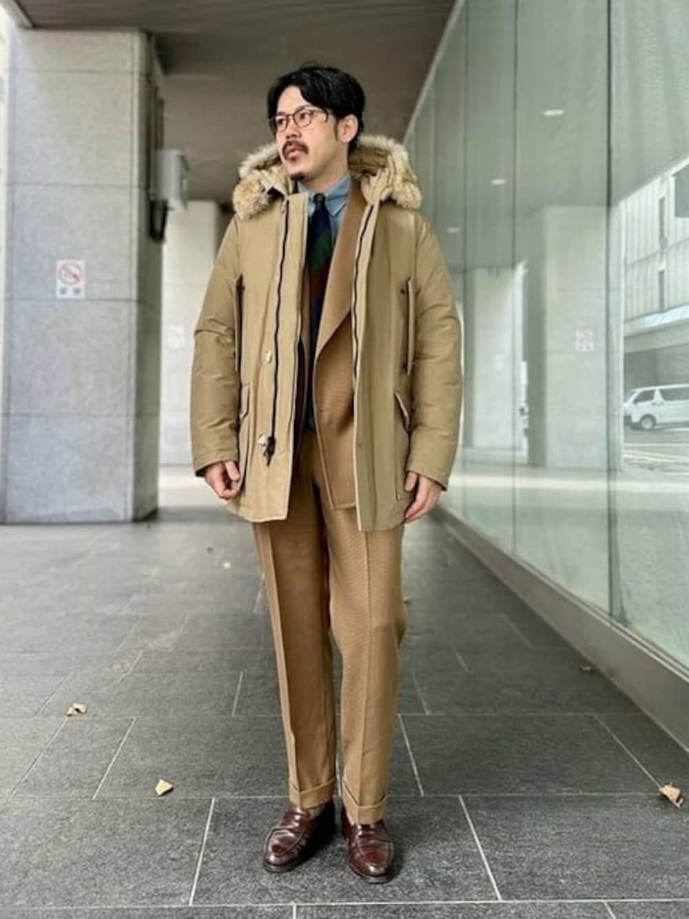 BEAMS F(BEAMS MEN)｜WOOLRICHのダウンジャケット/コートを使った