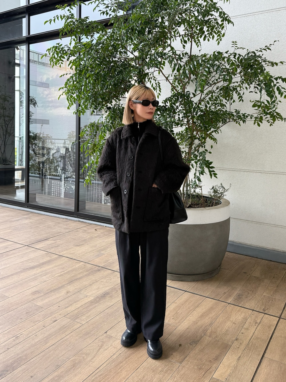 LA PEAU DE GEM】 シャギーミドルコートを使った人気ファッション