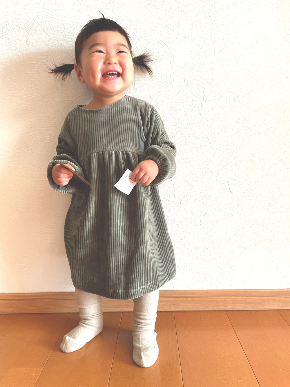 「ZARA KIDSのアイテム（ワンピース/ドレス、グリーン系）」を使った、you.さん（キッズ・80cm）の冬コーディネートの1枚目の写真