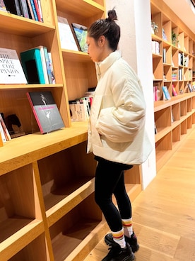 「アイテム（ソックス/靴下）」を使った、mikiviciousさん（レディース・162cm）の秋コーディネート