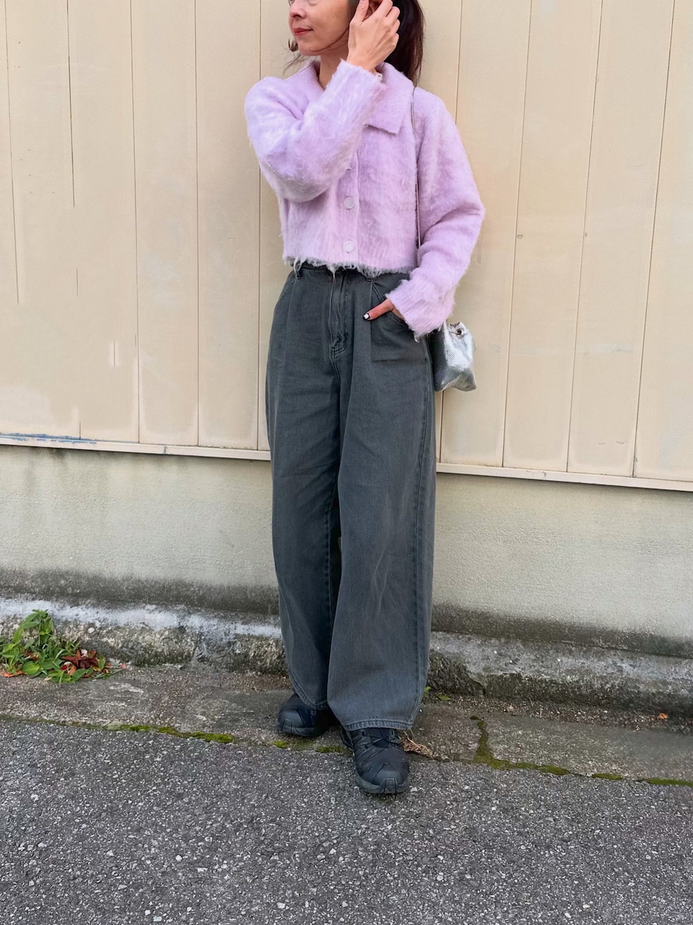 「PR、デニム、FOUND GOOD」｜「foundgoodのアイテム（デニムパンツ、ブラック系）」を使った、mikiviciousさん（レディース・162cm）の冬コーディネートの1枚目の写真