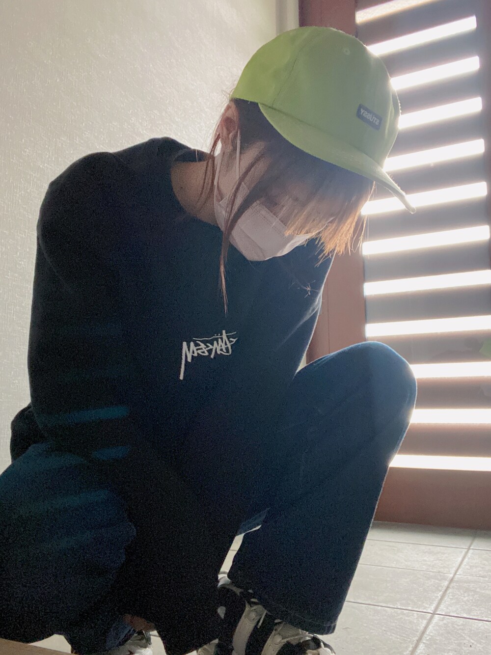 「今日のコーデ、春カラー、ラフ、メンズライク、ママコーデ、ビッグシルエット」｜「STUSSYのRubber Patch Low Pro Cap（キャップ、グリーン系）」を使った、Mさん（レディース・157cm）の春コーディネートの1枚目の写真