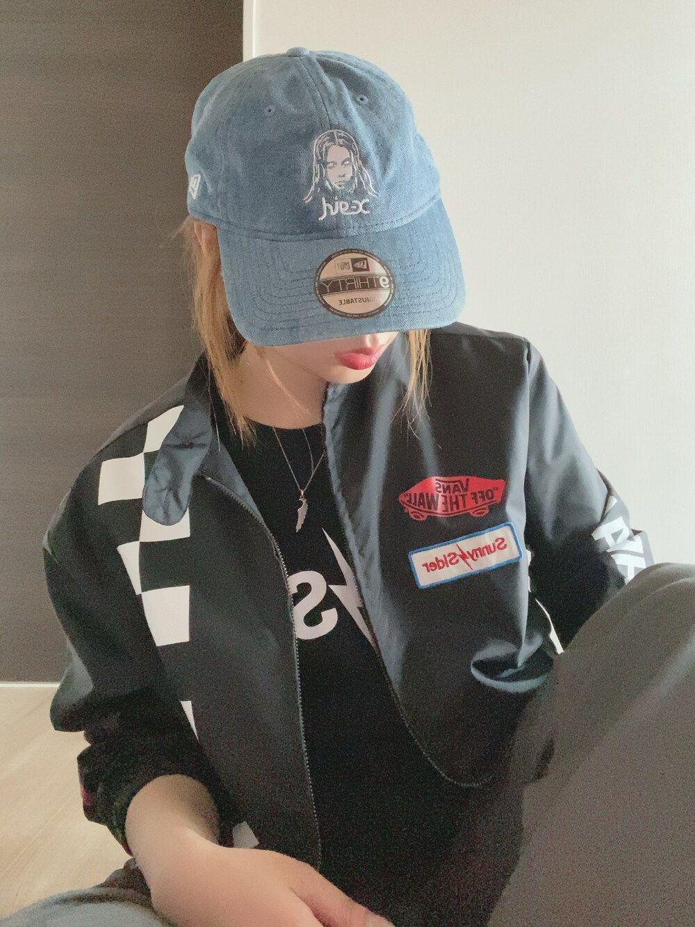 「秋冬コーデ、カジュアルコーデ、シンプル、ストリート、おしゃれさんと繋がりたい」｜「Sunny C Siderの15SCS-SS-VANS 01(COACH JKT)（ナイロンジャケット、ブラック系）」を使った、Mさん（レディース・157cm）の秋コーディネートの1枚目の写真
