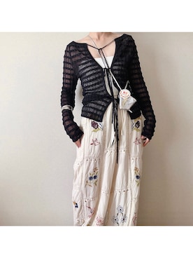 yukippeさんの「Embroidery Patchwork Trousers」を使ったコーディネート