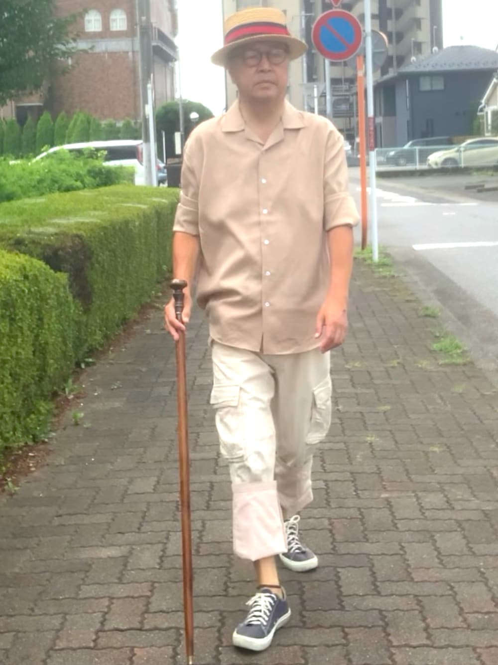 「トラッド、開襟シャツ、カーゴパンツ、カンカン帽、WEAR文芸部」｜「韓国購入品のアイテム（その他トップス、ベージュ系）」を使った、でゑさん（メンズ・175cm）の夏コーディネートの1枚目の写真