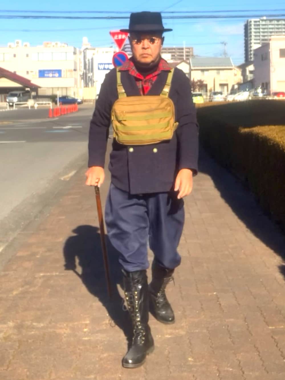 「トラッド、開襟シャツ、乗馬パンツ、ポークパイハット、WEAR文芸部」｜「鳳凰のアイテム（その他パンツ、ブルー系）」を使った、でゑさん（メンズ・175cm）の冬コーディネートの1枚目の写真