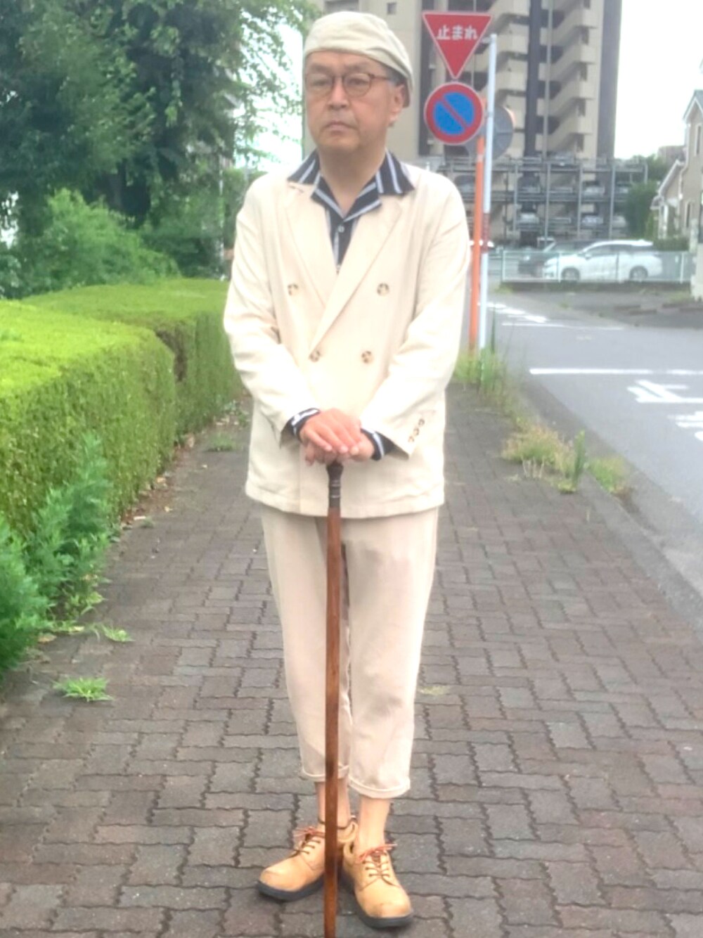 「トラッド、麻コーデ、ハンチング、開襟シャツ、WEAR文芸部」｜「GUのアイテム（テーラードジャケット、ベージュ系）」を使った、でゑさん（メンズ・175cm）の夏コーディネートの1枚目の写真