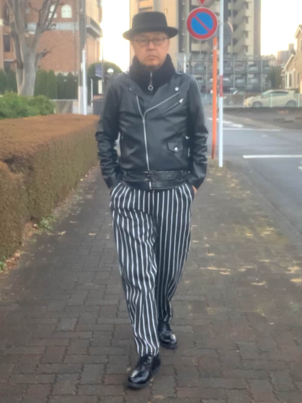 「トラッド、ダブルライダース、ポークパイハット、ネックウォーマー、WEAR文芸部」｜「海外通販のアイテム（ライダースジャケット、ブラック系）」を使った、でゑさん（メンズ・175cm）の冬コーディネートの1枚目の写真