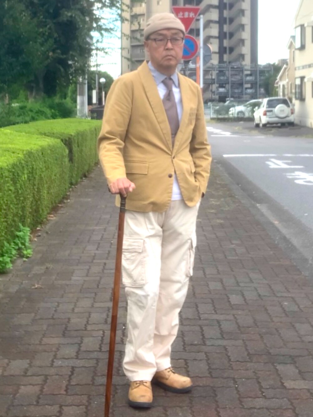 「トラッド、プレッピー、カーゴパンツ、ショールカラー、WEAR文芸部」｜「ミックジャガー　80歳のアイテム（その他、その他）」を使った、でゑさん（メンズ・175cm）の秋コーディネートの1枚目の写真