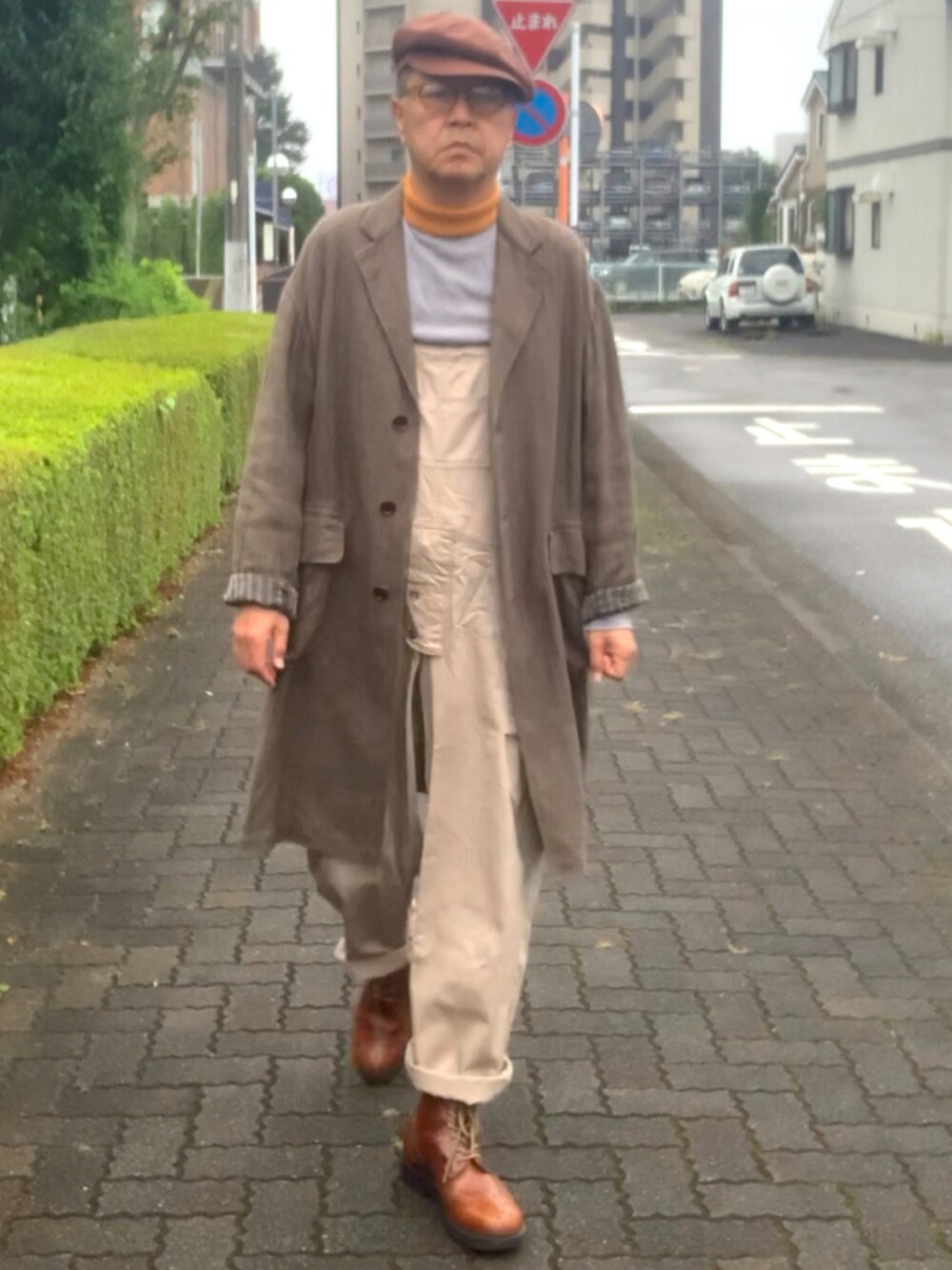 「ブーツ、チェスターコート、オーバーオール、キャスケット、トラッド」｜「制作途中のタイのアイテム（その他、その他）」を使った、でゑさん（メンズ・175cm）の秋コーディネートの1枚目の写真
