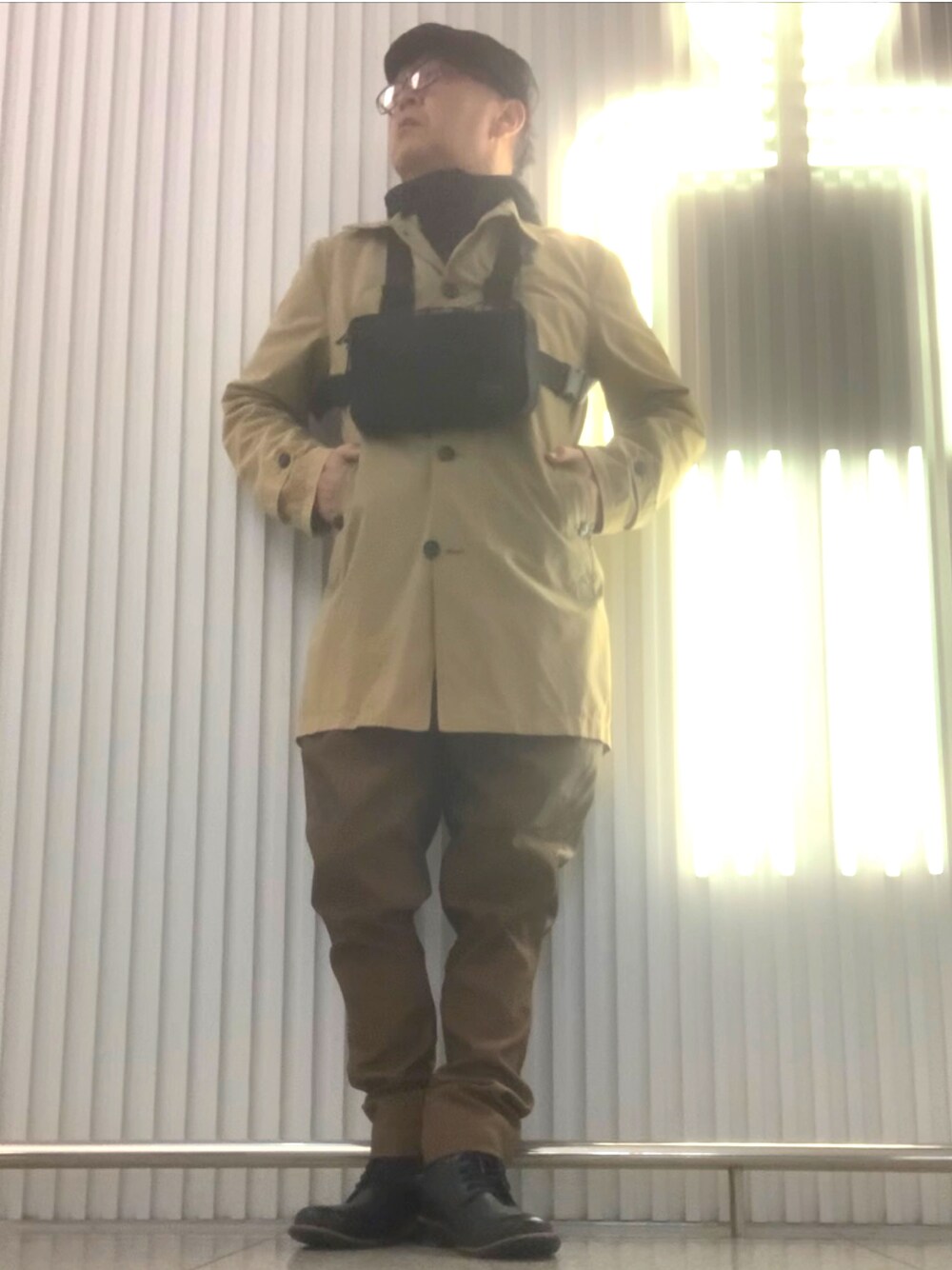 「トラッド、ステンカラーコート、乗馬パンツ、キャスケット、WEAR文芸部」｜「寅一のアイテム（その他パンツ、ブラウン系）」を使った、でゑさん（メンズ・175cm）の秋コーディネートの1枚目の写真