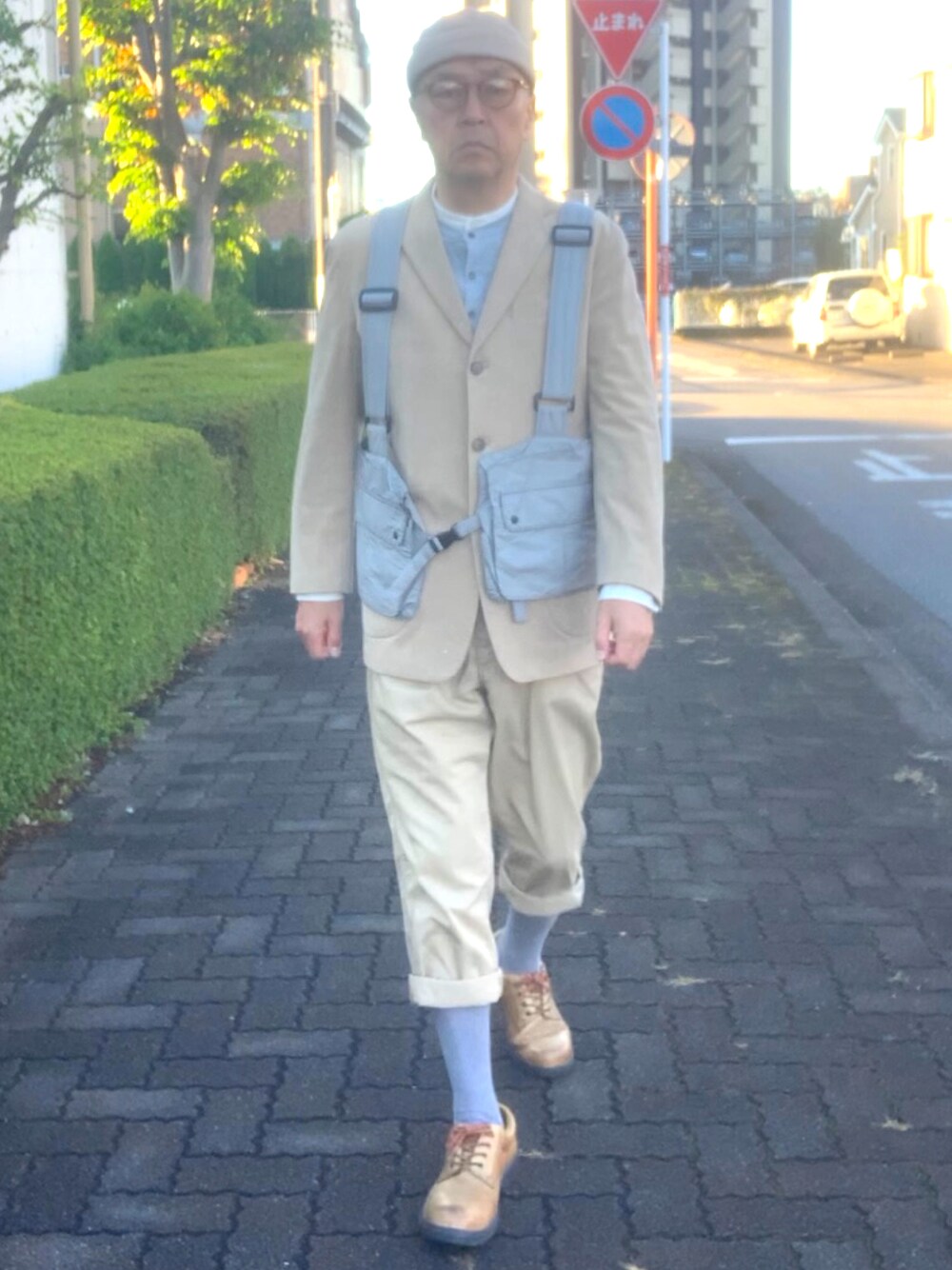 「トラッド、フィッシングベスト、クロップドパンツ、フィッシャーマンキャップ、WEAR文芸部」｜「TAKEO KIKUCHIのアイテム（テーラードジャケット、ベージュ系）」を使った、でゑさん（メンズ・175cm）の秋コーディネートの1枚目の写真
