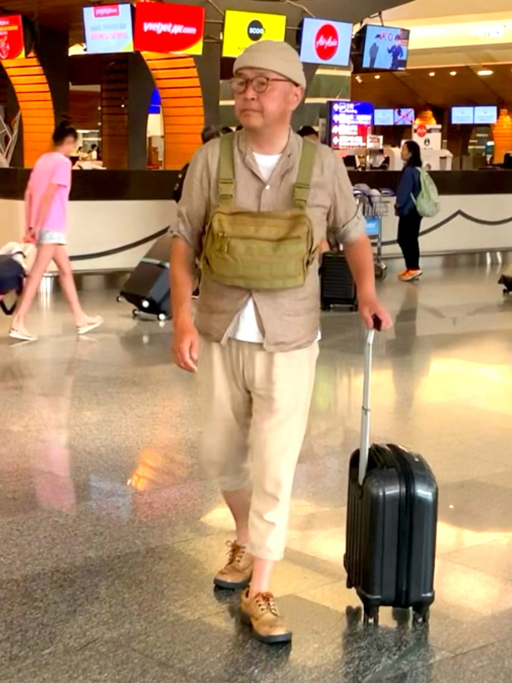 「旅行、Tシャツ、短パン、麻シャツ、WEAR文芸部」｜「3日目のコーデのアイテム（その他、その他）」を使った、でゑさん（メンズ・175cm）の夏コーディネートの1枚目の写真