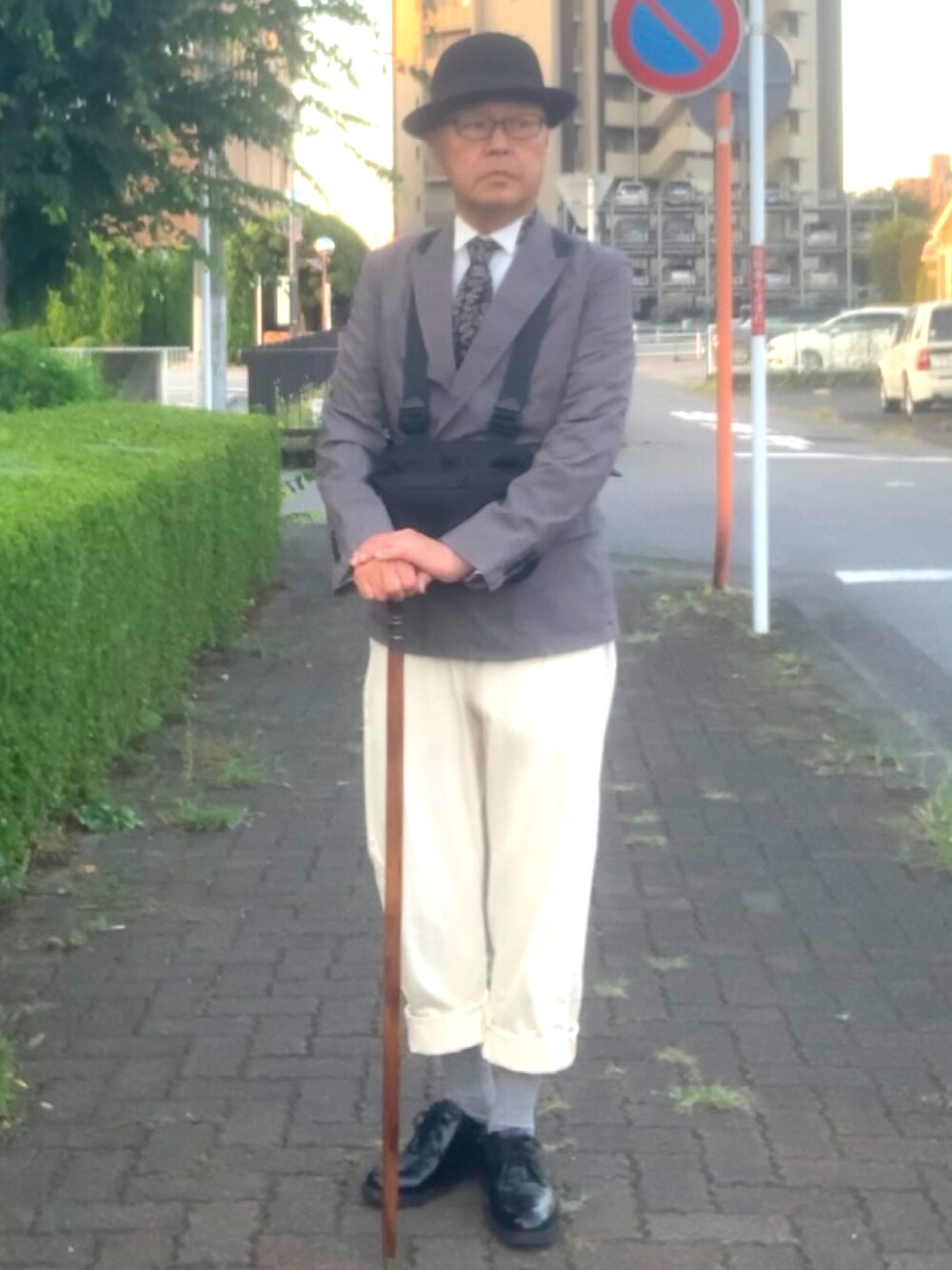「トラッド、ボーラーハット、ダブルジャケット、バギーパンツ、WEAR文芸部」｜「末廣の醤油ラーメンのアイテム（その他、その他）」を使った、でゑさん（メンズ・175cm）の夏コーディネートの1枚目の写真