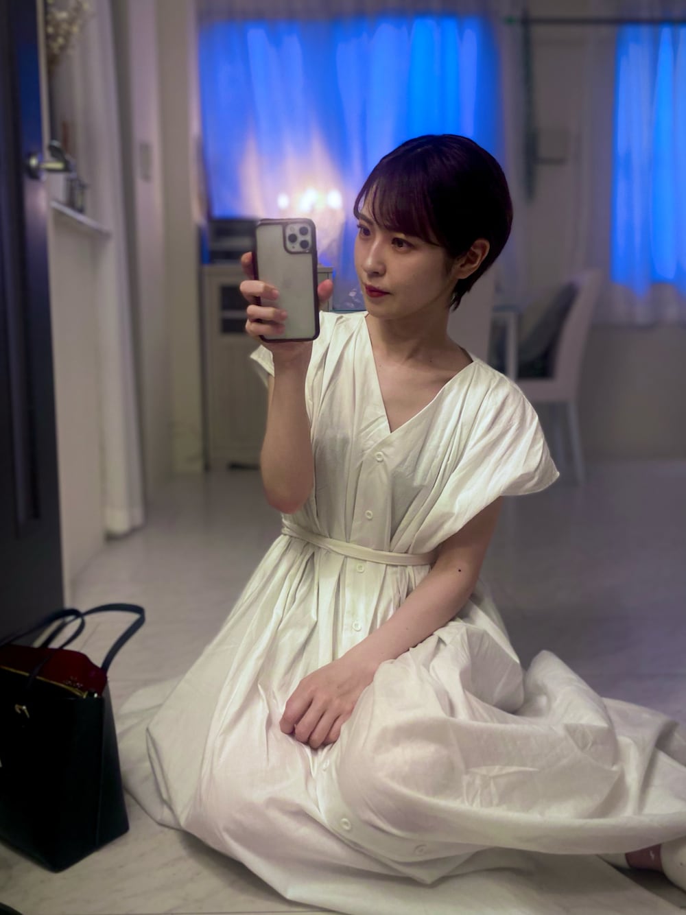 「オトナ女子、春夏コーデ、ワンピース、白ワンピース、初夏コーデ、シンプル、ゆるコーデ、ロングワンピース、白、ガーリー、サンダル、ショートヘア、オトナガーリー、白ワンピ」｜「JUNOAHのウエストマークフレンチスリーブロングワンピース（ワンピース、ホワイト系）」を使った、tamaさん（レディース・162cm）の夏コーディネートの1枚目の写真