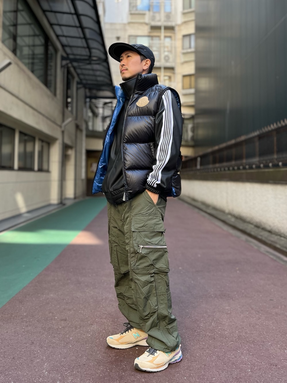 モンクレールW カーゴパンツ サイズ52 オリーブグリーン カーゴパンツ